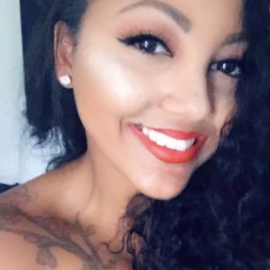 Meet your Posher, Nadia